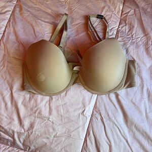 Victoria's Secret Cream Bra